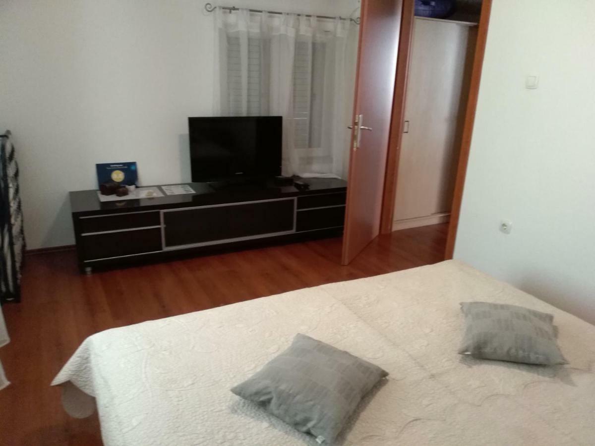 Apartment Paula Kaštela Eksteriør bilde