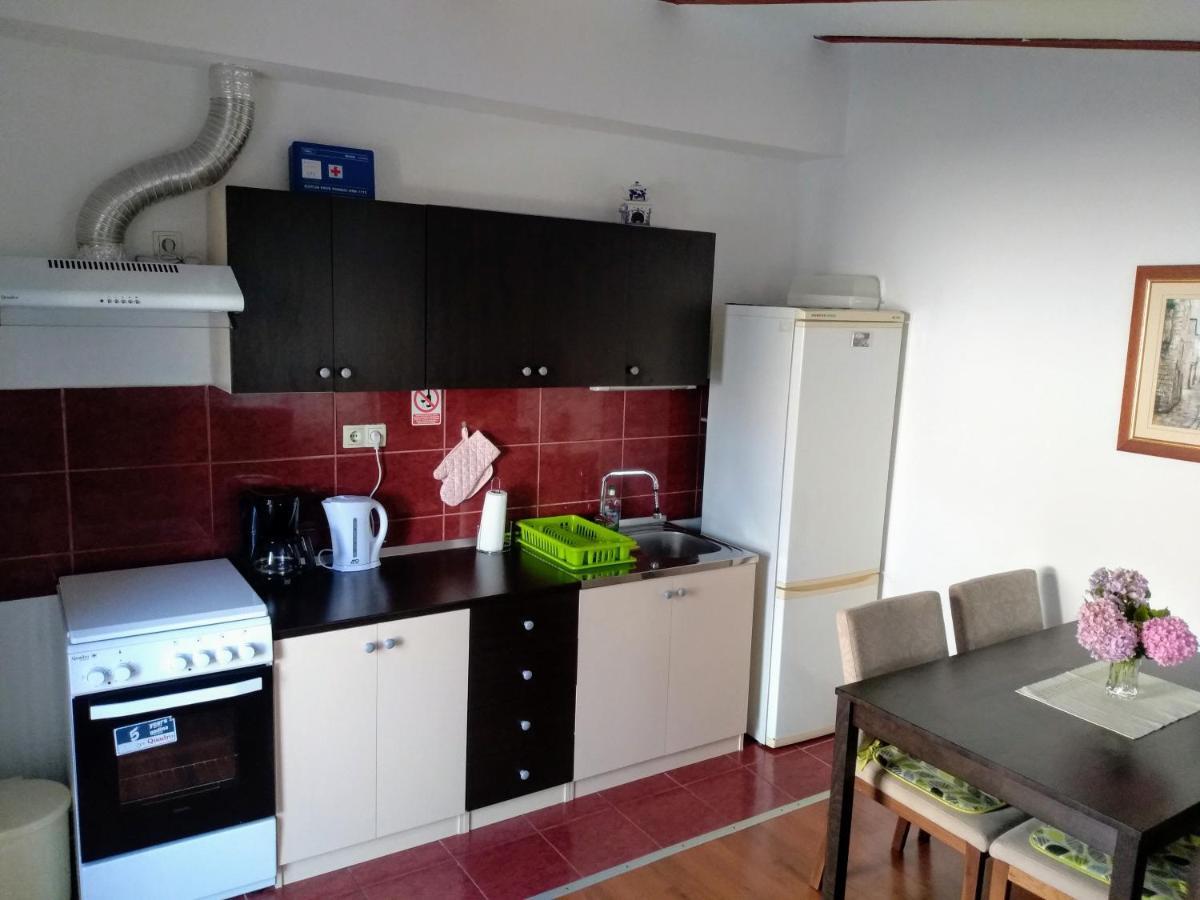 Apartment Paula Kaštela Eksteriør bilde